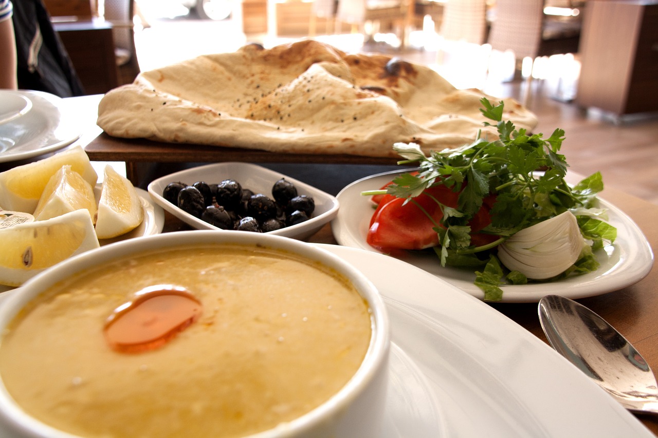 Czym charakteryzuje się kuchnia turecka?